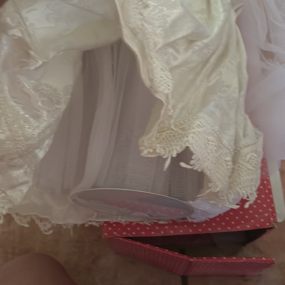 Elegant Cream Porcelain Bride Doll - Picture 2 of 8